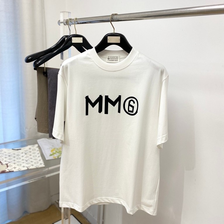 MaisonMargiela ฤดูร้อน PLUS ขนาดแขนสั้นผู้ชายผู้หญิงคู่หลวม PLUS ขนาด Street สไตล์อเมริกันอินเทรนด์ส