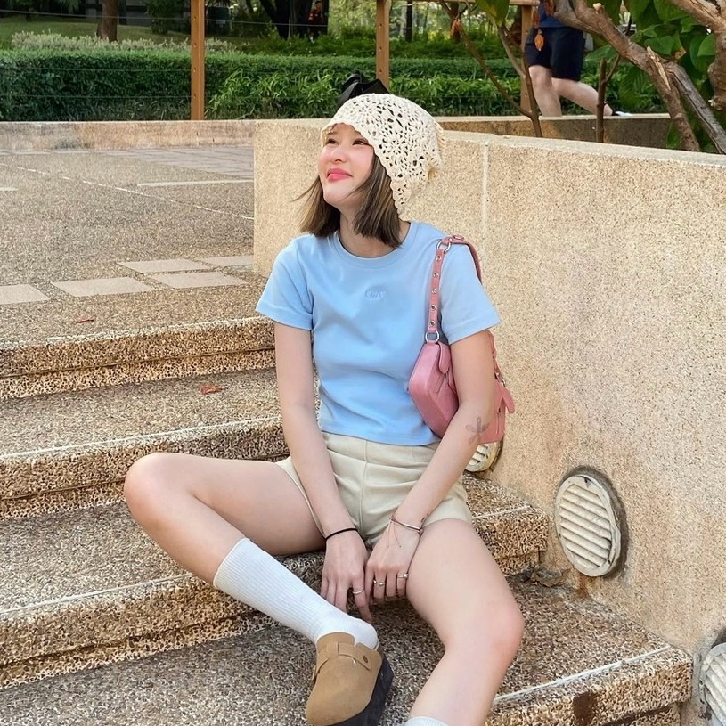 🥣 เสื้อครอป GWT Baby Tee - Baby blue S (Used)