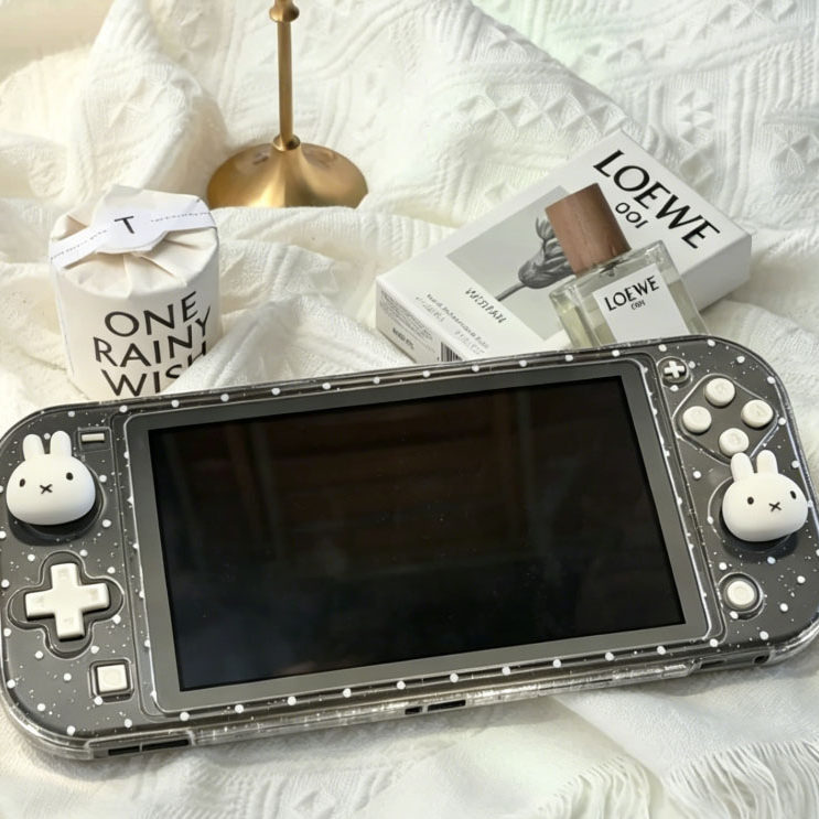 เหมาะสําหรับ Switch lite Nintendo เคสป้องกันเคสแข็งอุปกรณ์เสริมกระพริบแบบบูรณาการเคสป้องกันเคสแข็งแบบรวมทุกอย่าง Miffy Rabbit