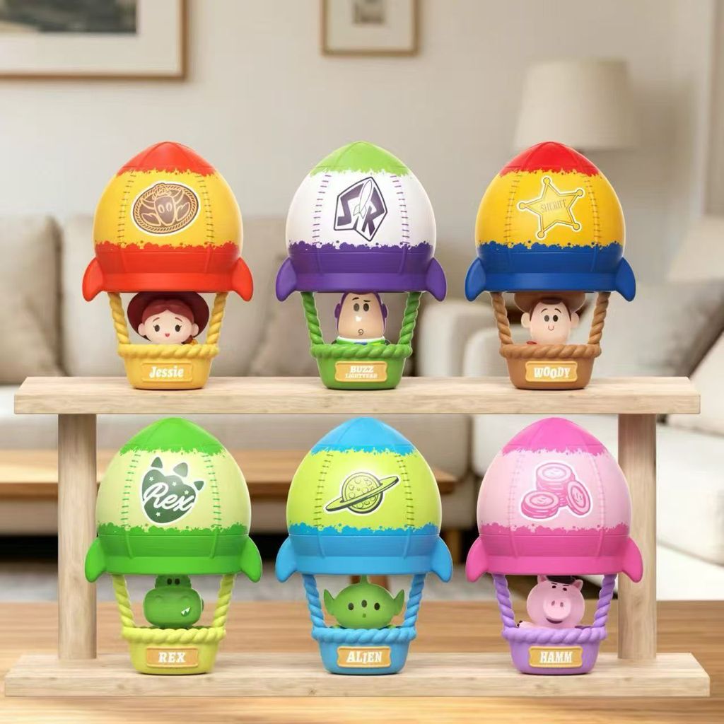 Disney Toy Story Hot Air Balloon Assembly ตกแต่งกล่องลึกลับ Luminous ตู้เย็นสติกเกอร์ของขวัญตกแต่งของเล่น