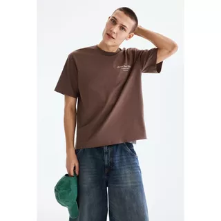 H&M(เอชแอนด์เอ็ม) เสื้อยืดพิมพ์ลายแบบหลวม ผู้ชาย 0967955_26