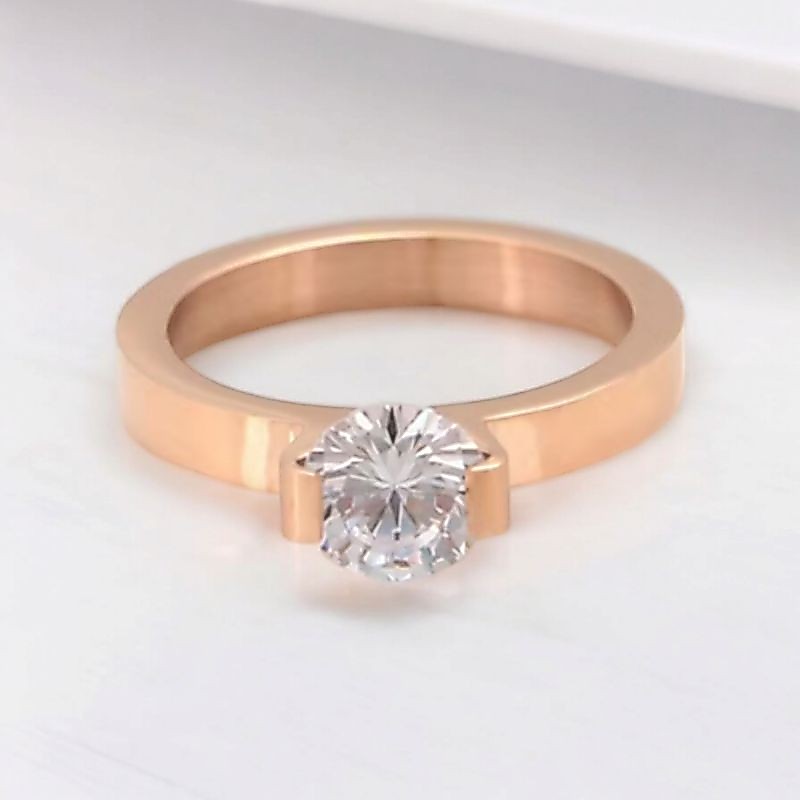 แหวนไทเทเนียมเรียบง่าย 18K สีทอง CX135