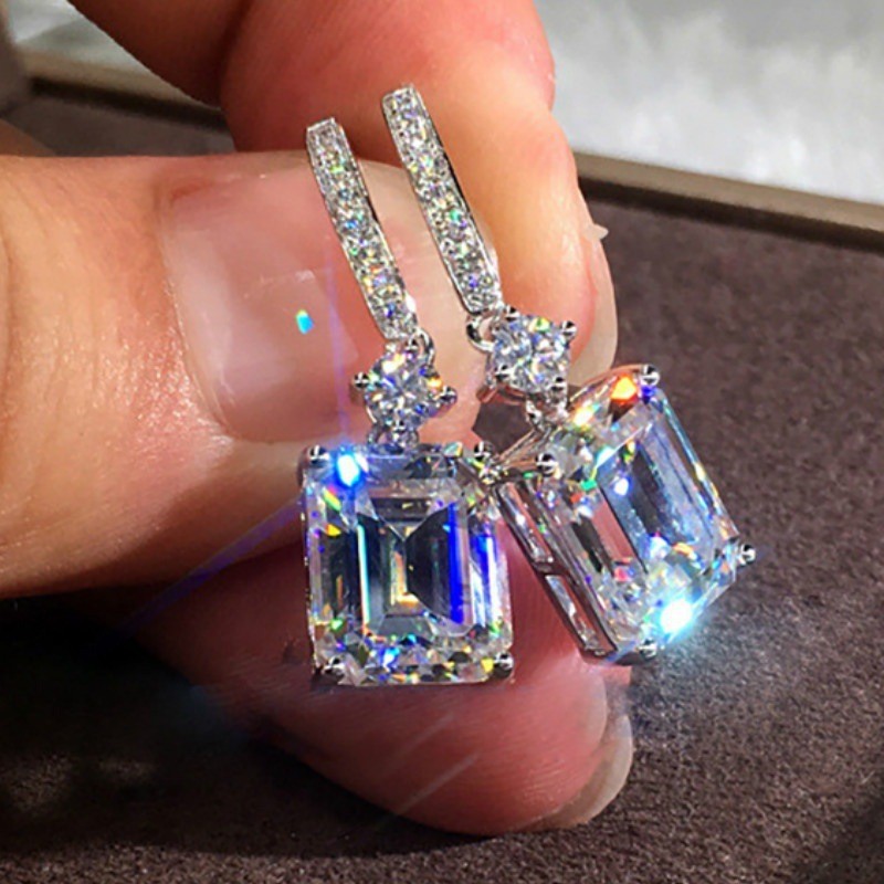 Emerald Cut Crystal Drop ต่างหูผู้หญิงแนวโน้มเงิน Paved Hoop Dangle เครื่องประดับของขวัญ
