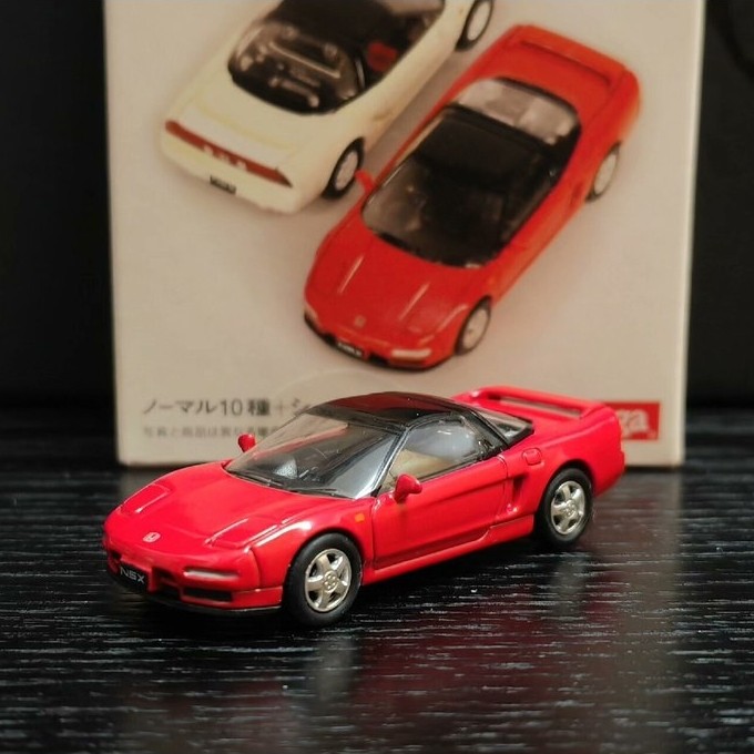 Targa 64 1/64 รถโมเดล Honda nsx Red Black Top Hood สามารถเปิดรายละเอียดเลื่อนได้ Good Out of Print R