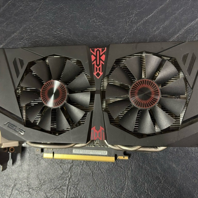 (มือสอง/มีกล่อง) การ์ดจอมือสอง GTX1060 6gb strix ต่อไฟเลี้ยง6pin