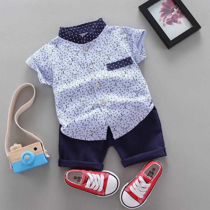 [Cotton Life] เสื้อและกางเกงขาสั้นเด็ก 1 ชุด สำหรับเด็กอายุ 0-4 ปี เด็กผู้ชายและเด็กผู้หญิง เสื้อผ้าลายท้องฟ้าดาวเรือง