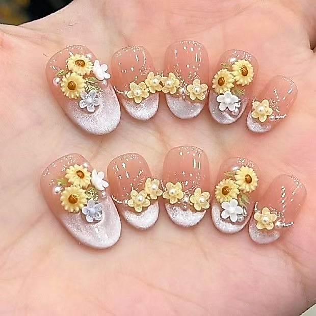 Cats Eye สวมใส่เล็บฤดูใบไม้ผลิ High-End ฝรั่งเศสที่สวยงามสวมใส่เล็บใหม่ Handmade Nude เล็บ Patch