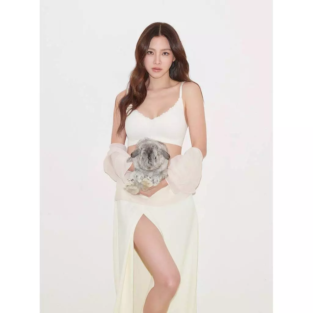 Sabina Twenty Five Level 2 เสื้อชั้นใน ไร้ตะเข็บ ไร้โครง รหัส SBQ24033