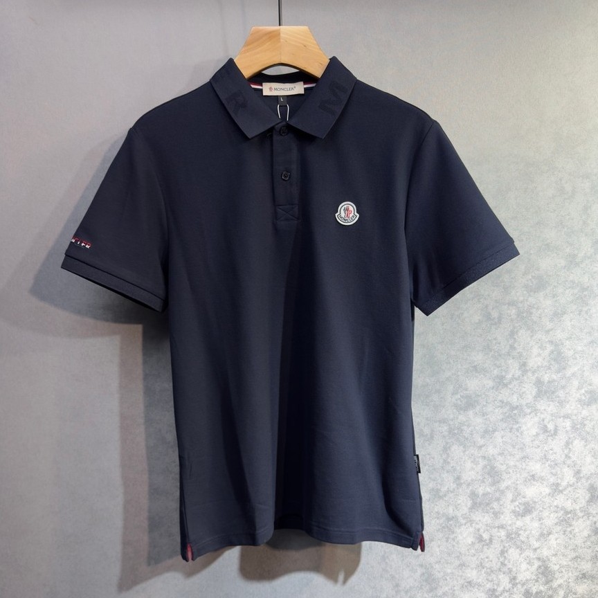 Moncler2026 Moncler 2026 คลาสสิกรอบคอแขนสั้นเสื้อยืดผู้ชายผู้หญิงสไตล์ด้านในด้านหน้าไหล่ Street สไตล