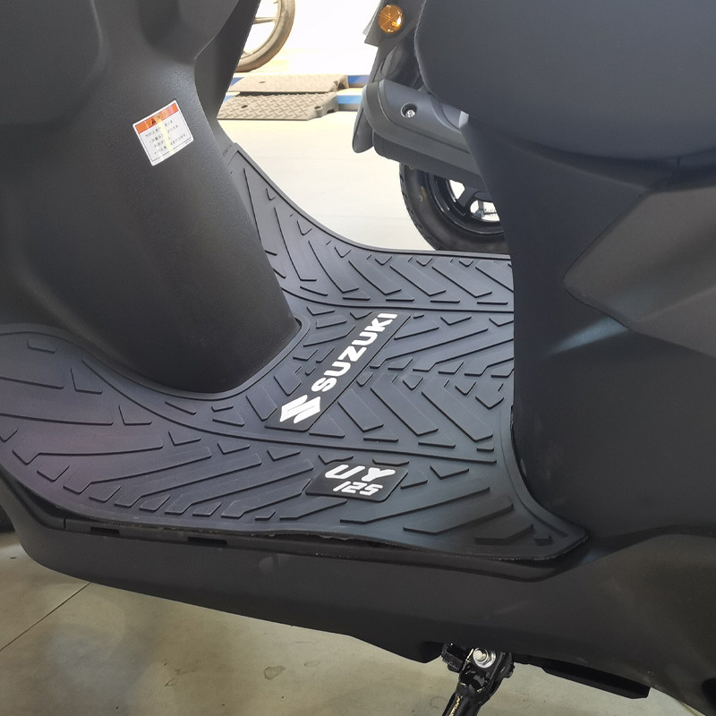 เหมาะสําหรับสไตล์ใหม่ Suzuki UY125 เท้าดัดแปลง UY รถจักรยานยนต์กันน้ํา Anti-slip MAT ยางเท้า UY125T-