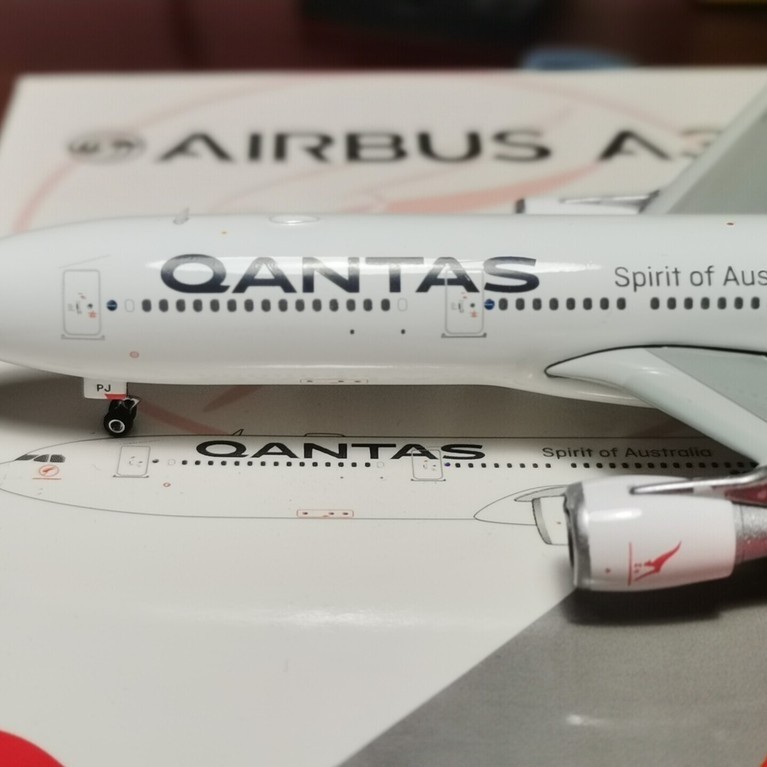 #1:: : รุ่น 400#PH澳洲航空A330-300หมายเลขลงทะเบียน : VH