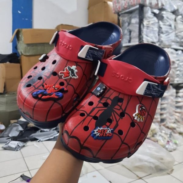 Crocs Classic All Terrain Clog รองเท้าแตะสไปเดอร์แมน / Crocs classic All Terrain Clog Spiderman unis