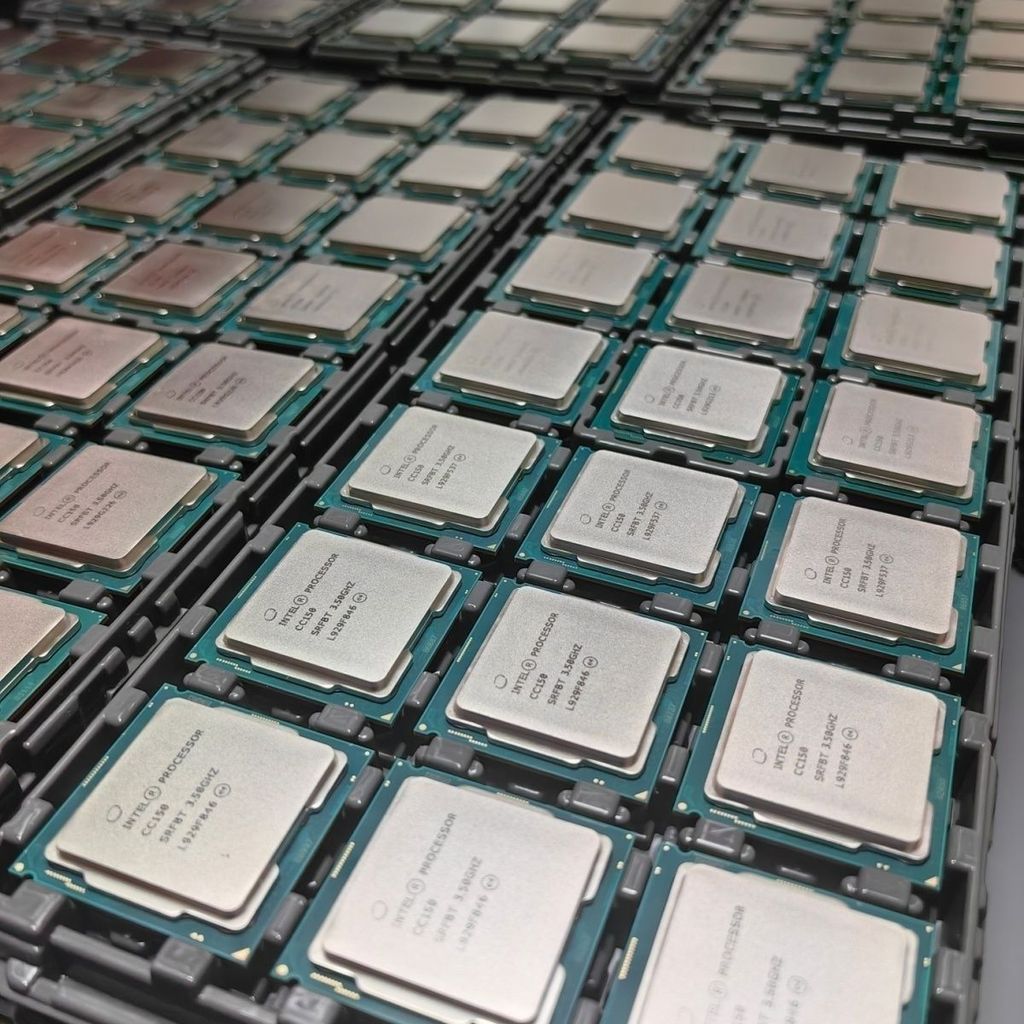 จัดส่งในวันเดียวกัน#CC150 รุ่นอย่างเป็นทางการ 1151-เข็ม cpu Octa-Core อัตราส่วนช่วงสิบหกสาย i9 9900k