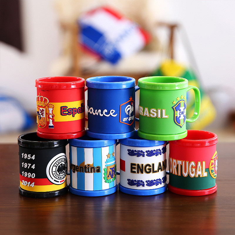 รุ่นใหม่ 2026 FIFA World Cup Canada, USA, Mexico Football Creative Drinking Cup - ของขวัญที่ระลึกพัดลมสําหรับเหตุการณ์และสินค้าที่ระลึก