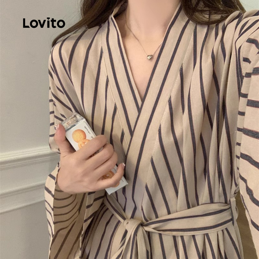 Lovito รอบคาซุย มีกระเป๋า สไตล์คู่รัก ฤดูใบไม้ผลิ/ฤดูร้อน สำหรับหญิง LNE121056