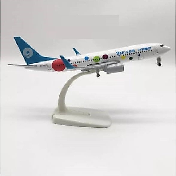 เครื่องบิน รุ่น B737 20cm มีล้อ