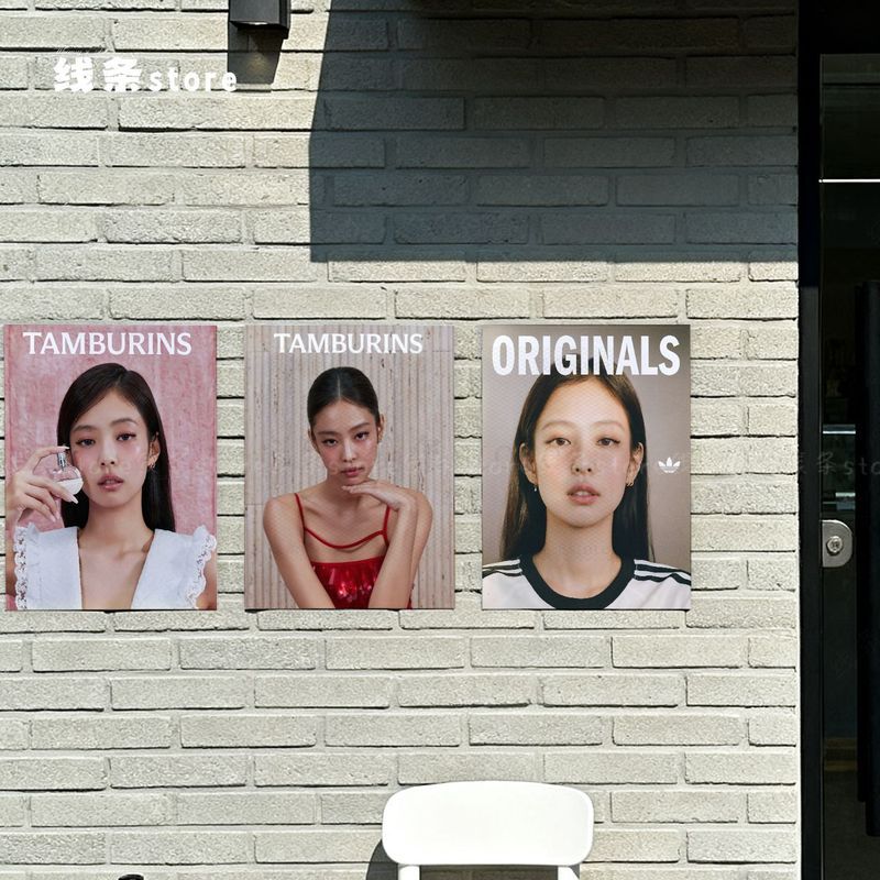 < Jennie > Kim Jennie โปสเตอร์ดาราเกาหลีเสื้อผ้าผู้หญิง Buyer Shop ประตู Cafe ภาพพื้นหลังสติ๊กเกอร์ต
