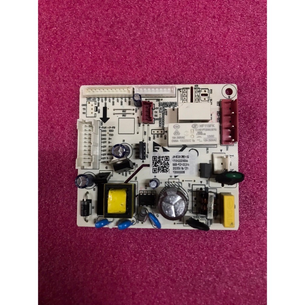 ใหม่ แท้ เบิกศูนย์ บอร์ดตู้เย็น แผงวงจรตู้เย็น TOSHIBA โตชิบา รุ่น UR-BCD512WE1-DQ Part No.17131000018366