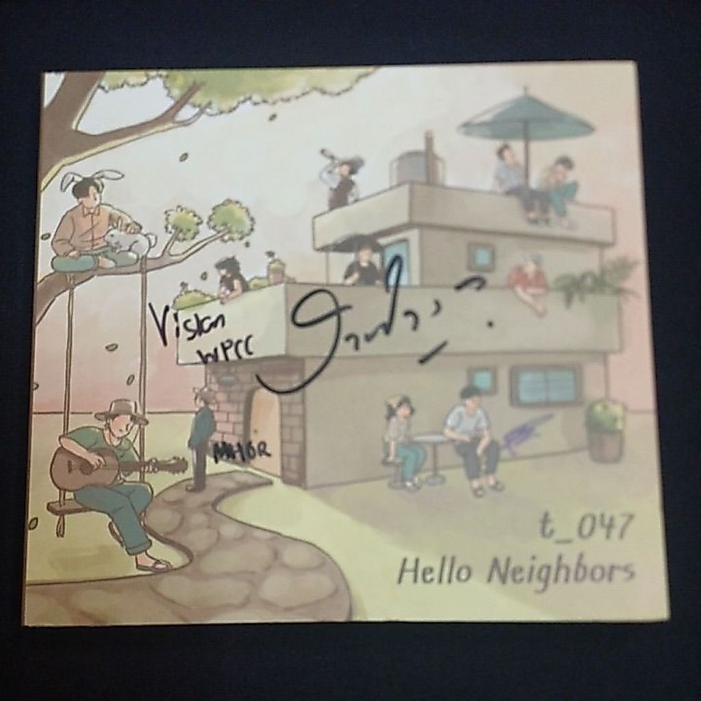 Cd ซีดีเพลงไทย t_047 : Hello Neighbors [ลายเซ็นสดของแท้!!]**