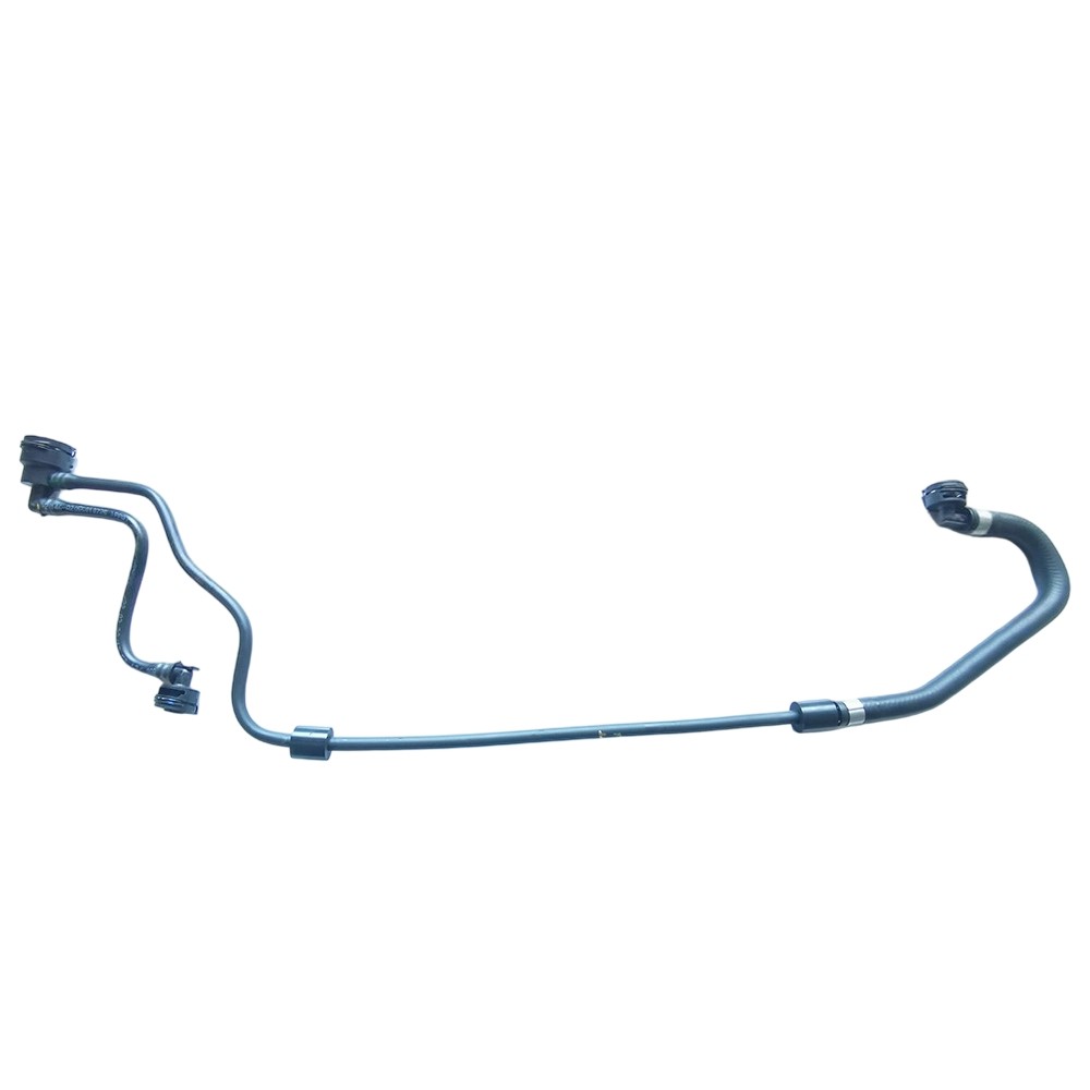 ท่อหล่อเย็นหม้อน้ําสําหรับ Mercedes-Benz C43 สําหรับ AMG 17-23 A2055010725