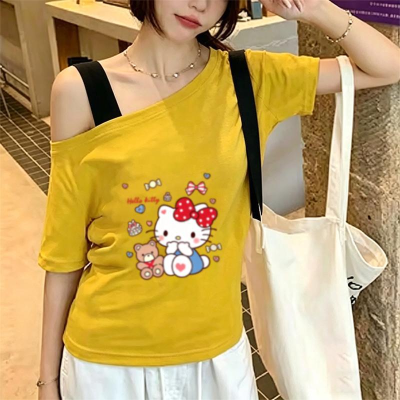 เสื้อผ้าแฟชั่นสำหรับสาวอ้วน ผู้หญิงใหม่ฤดูร้อนปิดไหล่ออกแบบรู้สึกเสื้อยืดหลวม ขนาดพลัส ผ้าโปร่งสบาย ระบายอากาศได้ดีทุกวั