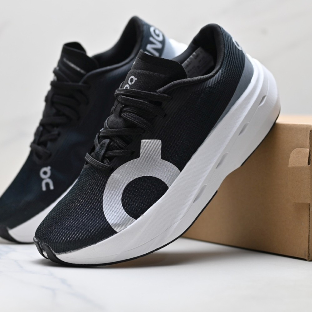 On Running On Cloudboom Volt Men Women Running Shoes.รองเท้าผ้าใบน้ําหนักเบา 6ZHS NINA.