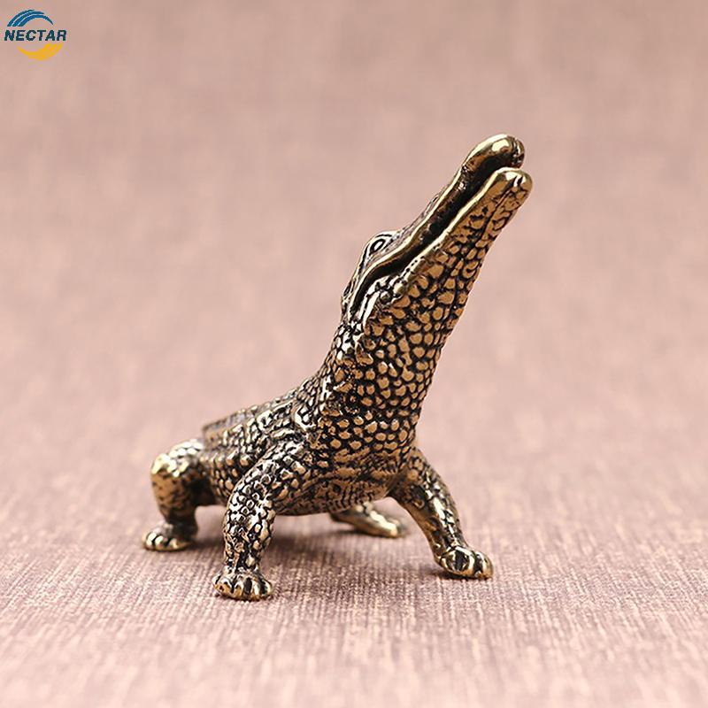 TAR โบราณ Bronze จระเข้ Miniature Figurines Vintage ทองเหลือง Mini จระเข้รูปปั้นโต๊ะเครื่องประดับ Home Feng Shui ตกแต่งงานฝีมือ N