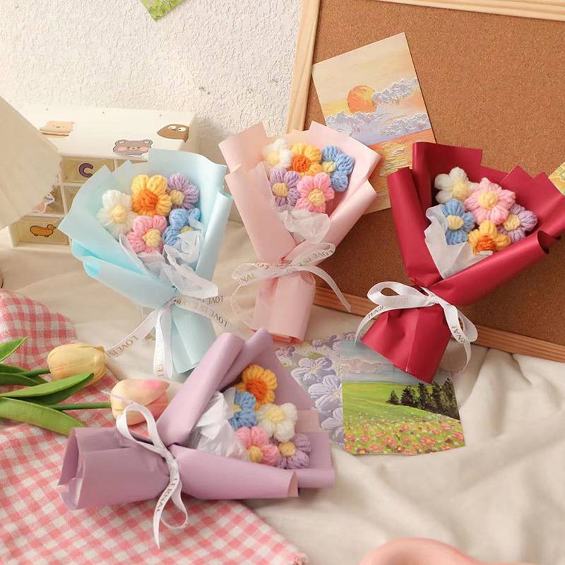 ✦H✦ ดอกไม้  ช่อดอกไม้ไหมพรมถัก ดอกกุหลาบ ดอกไม้แฮนด์เมด DIY สําหรับตกแต่งวันวาเลนไทน์ ของขวัญวันเกิด