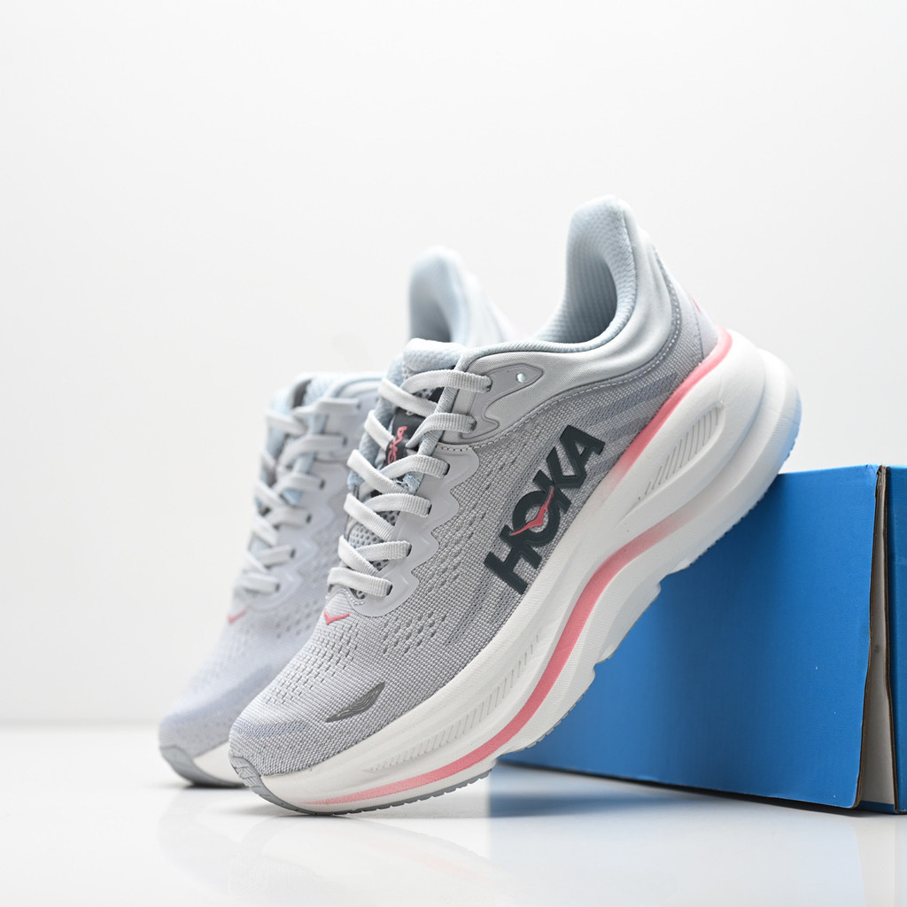 HOKA ONE ONE Bondi 9 รองเท้าวิ่งผู้หญิงน้ําหนักเบาเบาะระบายอากาศรองเท้าผ้าใบสีเทาพื้นหนา