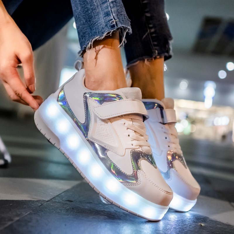 รองเท้าสเก็ตเด็ก มีไฟ LED ชาร์จ USB พร้อมล้อ ใส่ได้ทั้งเด็กผู้ชาย-เด็กผู้หญิง ไซส์ 32-38 สีสวย น่าใช้ ส่งฟรี