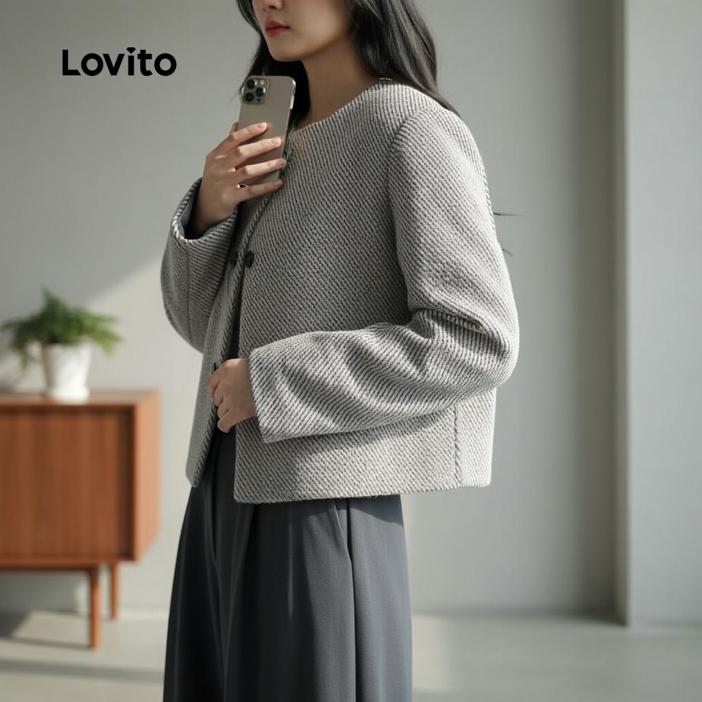 Lovito เสื้อโค้ทผู้หญิงลายปุ่ม ผ้าทอสีเทาสไตล์หรูหรา สําหรับฤดูใบไม้ร่วง ฤดูหนาว L156AD007