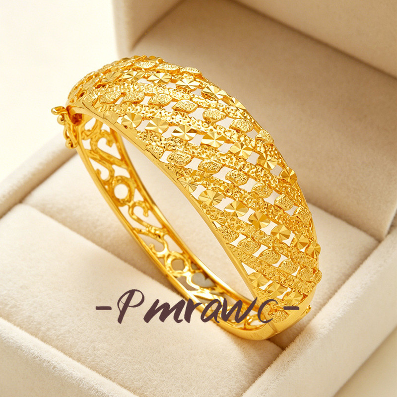 กําไลข้อมืองบเคลือบทองพร้อมเข็มกลัดแกะสลักฉลุที่พูดเกินจริง เอฟเอส4680