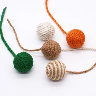 Mango ลูกบอลเชือก ลูกบอลขนนก สไตล์ญี่ปุ่น ผลิตจากวัสดุธรรมชาติ 4.5 cm ของเล่นแมว บอลแมว ลูกบอลโต้ตอบ บอลสัตว์เลี้ยง