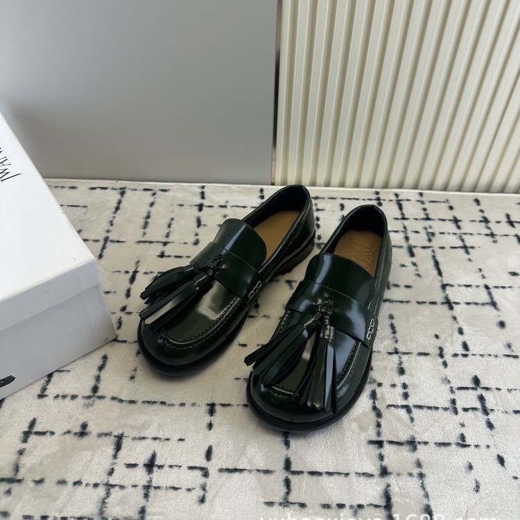 JW Anderson BAMBI รองเท้าโลฟเฟอร์หนังขอบสุภาพสตรี