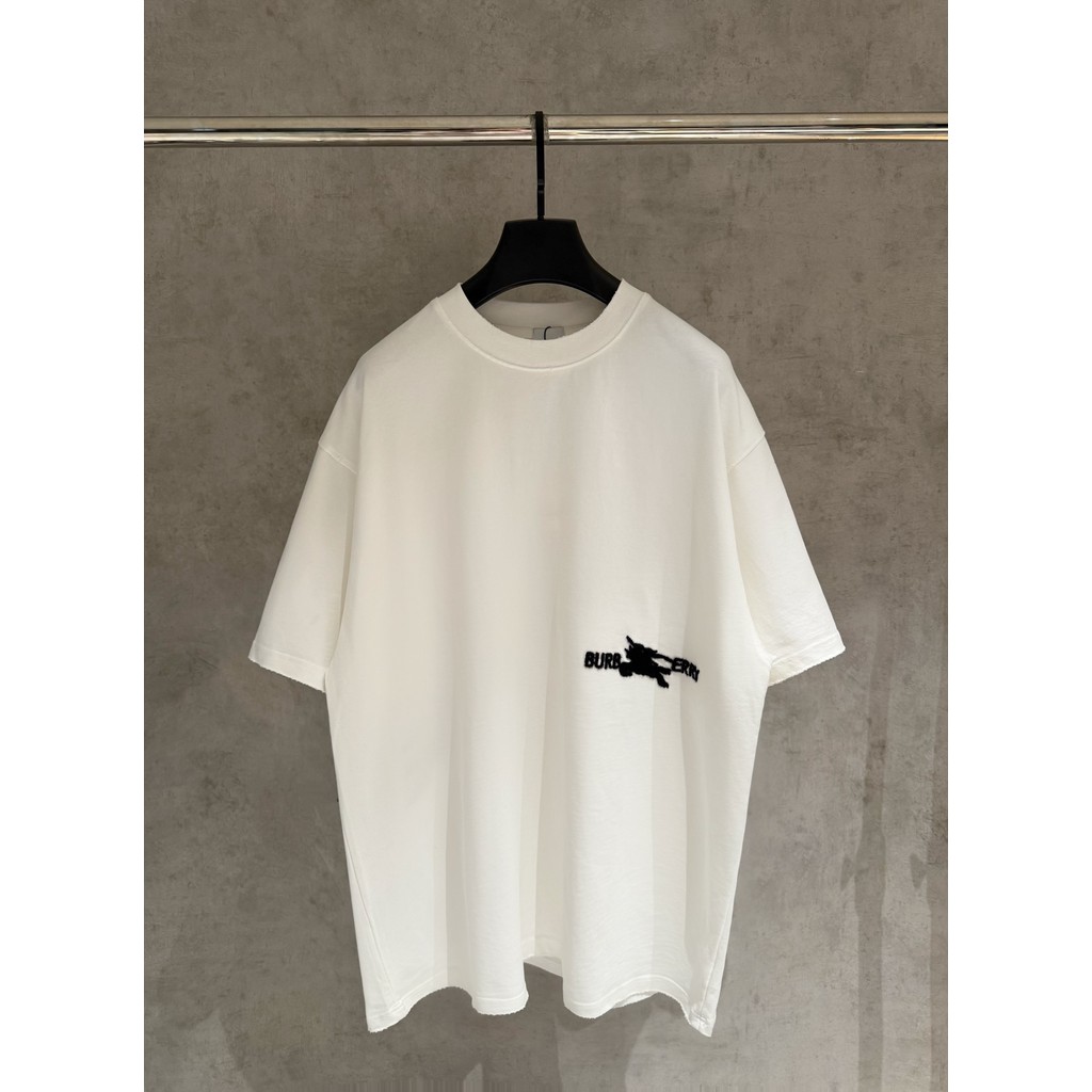 2026/Burberry tee/Burberry ลูกเรือคอพิมพ์แขนสั้นเสื้อยืดลําลองธุรกิจเสื้อยืดสวมใส่ด้านนอกเสื้อยืด Pu