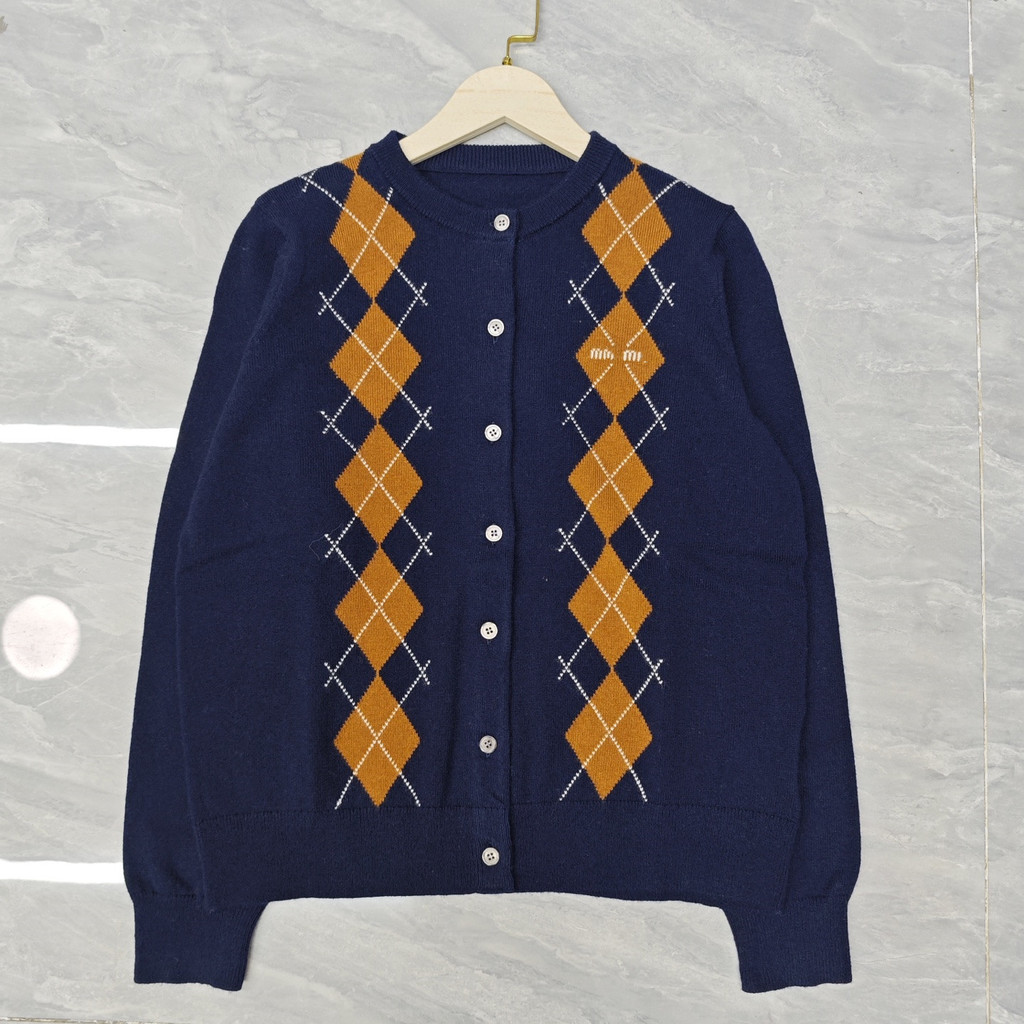 MSGP Mi**iu Hepburn-style brown and coffee-toned diamond-patterned long sleeves2025Wool knit sweater