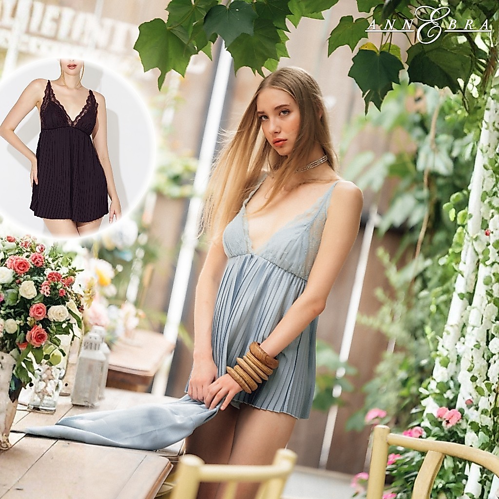 Annebra ชุดเดรส สายเดี่ยว ตัวสั้น ผ้าซาตินอัดพลีทแต่งผ้าลูกไม้ Satin Pleat Babydoll Dress Set รุ่น AN8-913