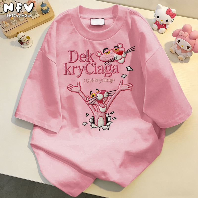 【จัดส่งตลอด 24 ชั่วโมง】NFV แฟชั่นเกาหลี🍒ระบายอากาศ เสื้อยืดแขนสั้นคอกลม ลายพิมพ์การ์ตูน อ่อนนุ่ม ทรงหลวม ใส่สบาย YG4538