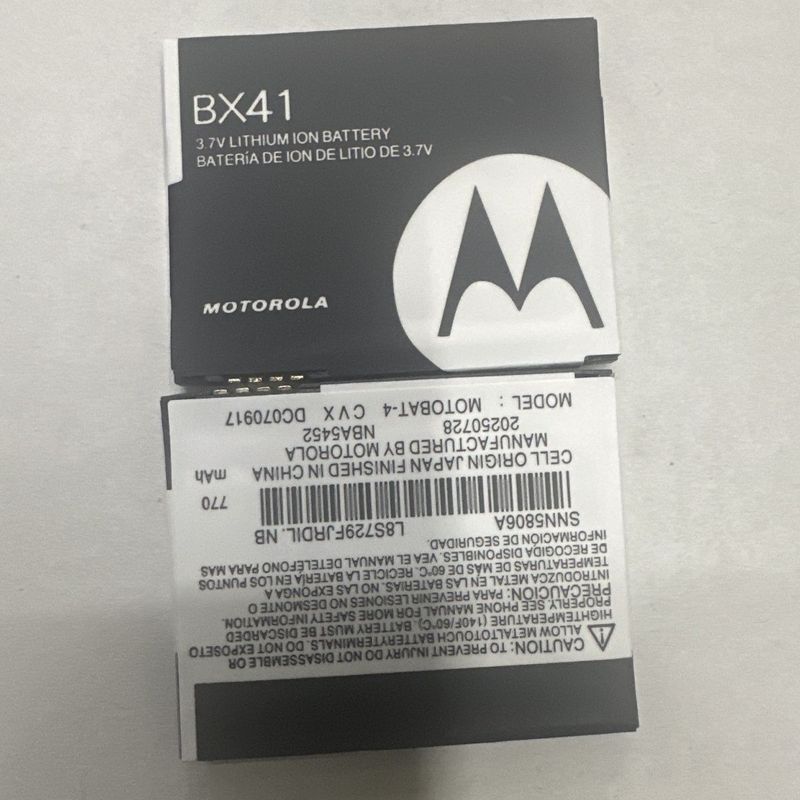 เหมาะสําหรับ Motorola V8 V9 U9 ZN5 SNN580A ยี่ห้อใหม่แบตเตอรี่ไฟฟ้า BX41