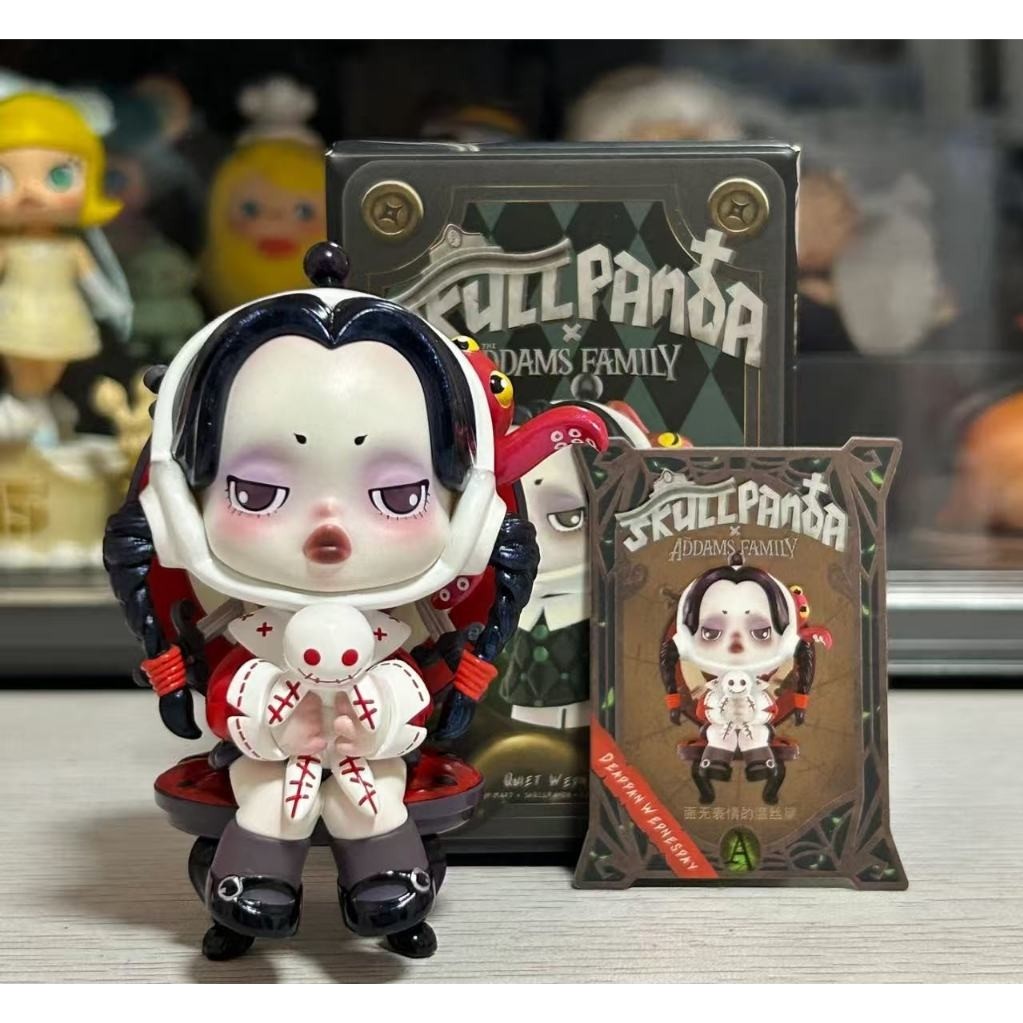 Skullpanda Adams Family Series สไตล์ซ่อน Emoticonless Winsdai รูปอินเทรนด์เล่นตกแต่งของขวัญ