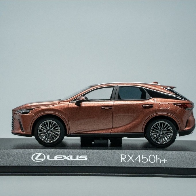 1/43 Jingshang Lexus Rx450h + Sonic ทองแดง Lexus rx450h Sonic ทองแดงเกือบยี่ห้อสินค้าใหม่รุ่นหายากจั