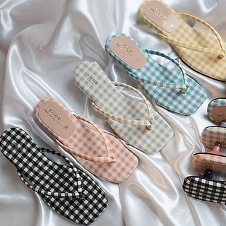 YOURSHOES O5 (เท้าอวบ +1ไซส์) / รองเท้าส้นสูง 1นิ้ว รองเท้าหูหนีบ รองเท้าผ้าลายสก็อต