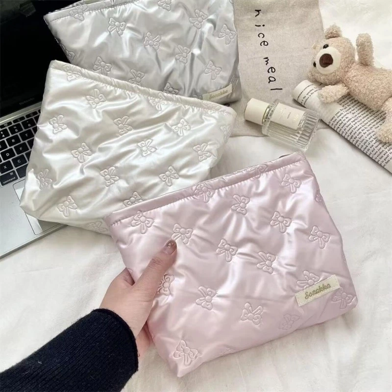 ถุงเครื่องสำอางขนาดใหญ่ อเนกประสงค์ เก็บสกินแคร์และของใช้ได้ครบครัน thumbnail 7