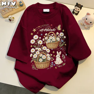 【จัดส่งตลอด 24 ชั่วโมง】NFV แฟชั่นเกาหลี🌈ระบายอากาศ ใส่สบาย เสื้อยืดแขนสั้นคอกลม ทรงหลวม ลายพิมพ์การ์ตูน อ่อนนุ่ม YG6272