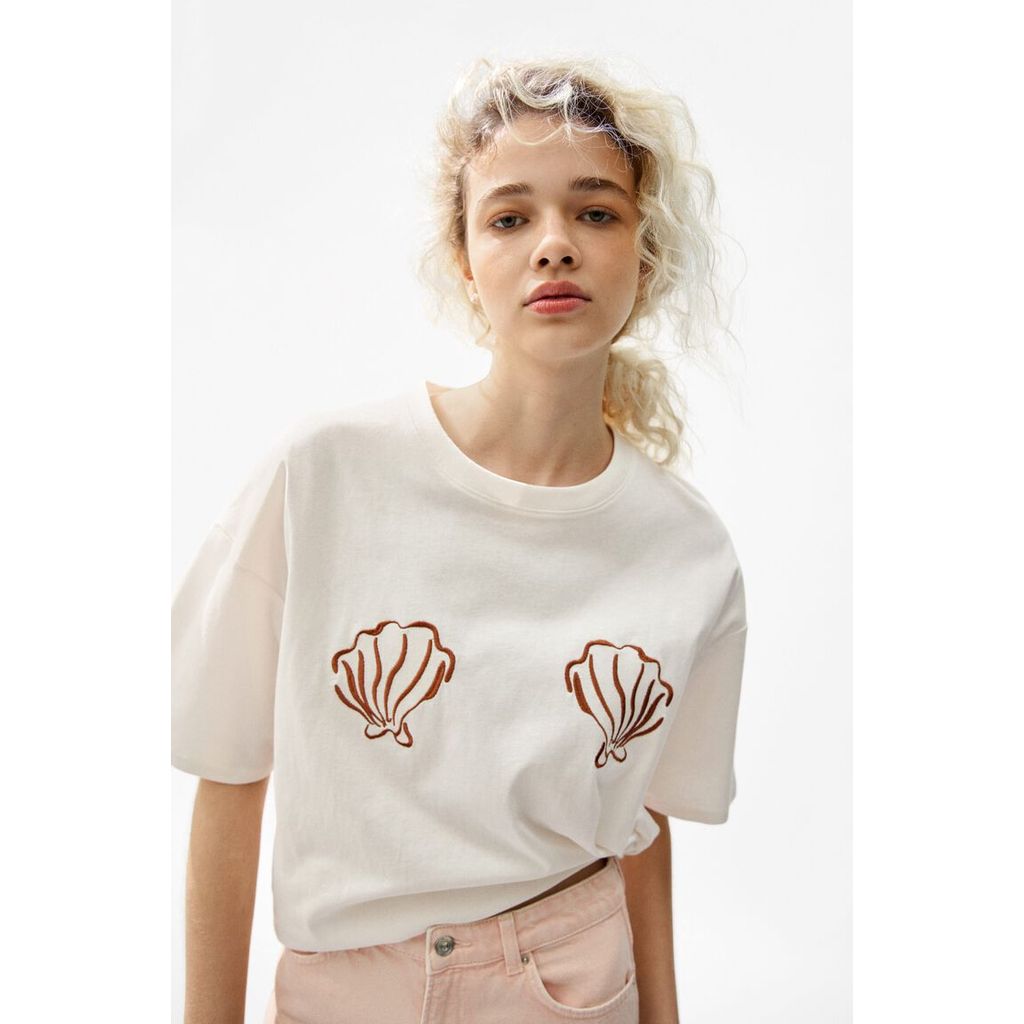 H&M(เอชแอนด์เอ็ม) เสื้อยืดโอเวอร์ไซส์พิมพ์ลาย ผู้หญิง 1341689_2