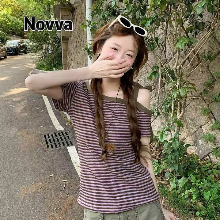 Novva ส่งไวจากไทย เสื้อแขนสั้น ลายทางสีม่วง ปาดไหล่ น่ารักสไตล์เกาหลี ใส่แล้วสวย