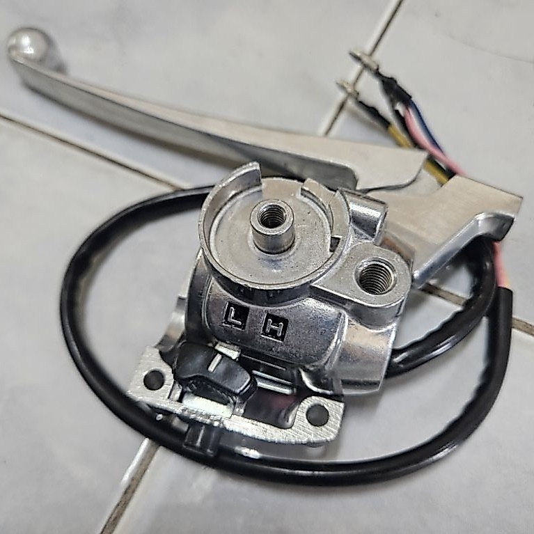 สวิทช์แฮนด์ ข้างซ้าย แท้ใหม่ ญี่ปุ่น Yamaha YG5 FS1 YL2 YA6 YA7 H3 H3C