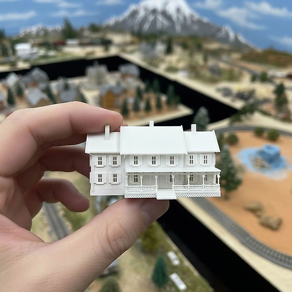 N Scale 1:160 รุ่นชุดอาคารสองชั้นด้านหน้า Porch Dwelling House ประกอบ Unpainted JNZN5891JJ