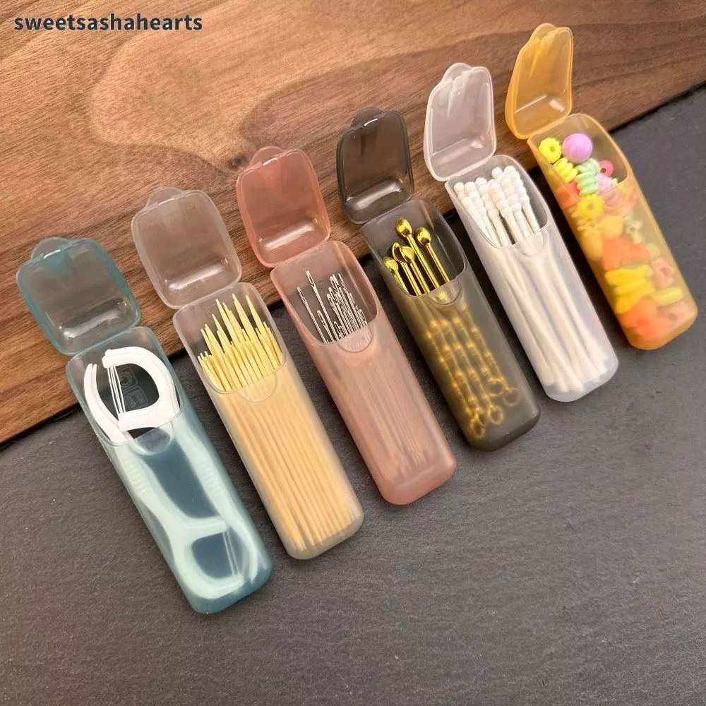 SWEE กล่องเก็บของขนาดเล็ก, กล่องไม้จิ้มฟันโปร่งใสแบบพกพา, การจําแนกประเภทสร้างสรรค์ผ้าฝ้าย Swab คอนเทนเนอร์เดินทาง