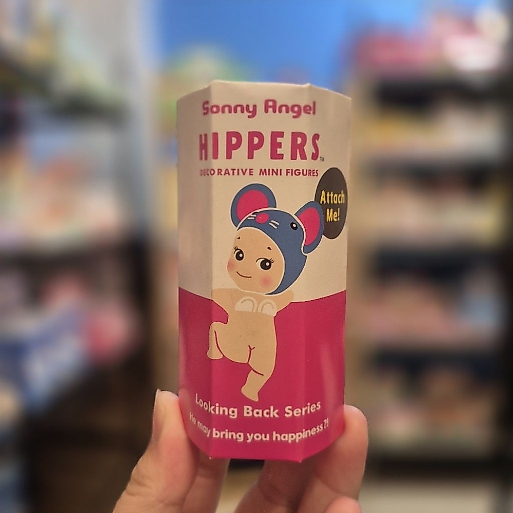 กล่องสุ่มที่ติดหลังโทรศัพท์ Sonny Angel Hippers: Looking Back Series